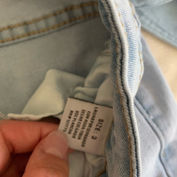 Jeans - Picture 2 of 2